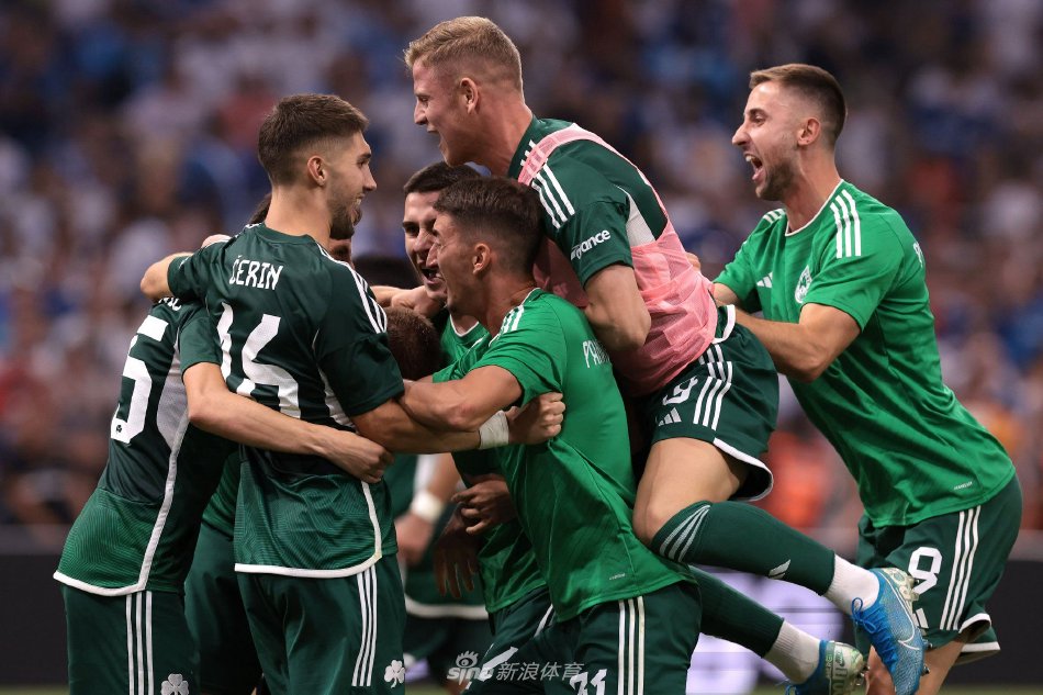 为莱万多夫 为莱万多夫