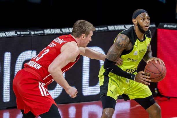 仅是力量与 仅是力量与